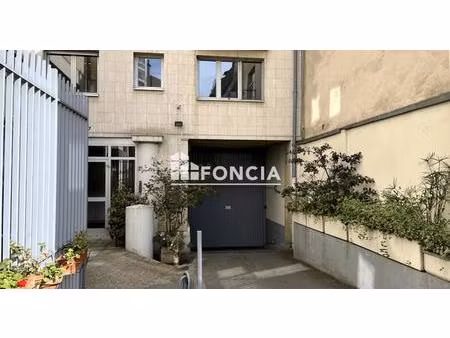 passage dubail box de 13m2 au 1er sous-sol