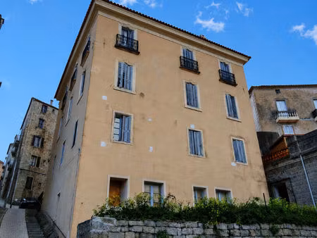 maison de maître à sartene. a rénover entièrement- 13 pièce(s) - 405 m2