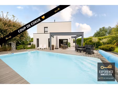 superbe contemporaine avec piscine sur st laurent