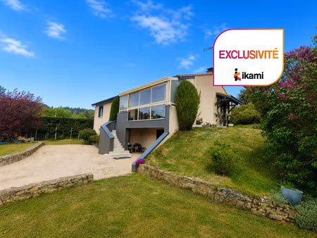 villa avec 4 chambres au coeur de l'ardèche verte