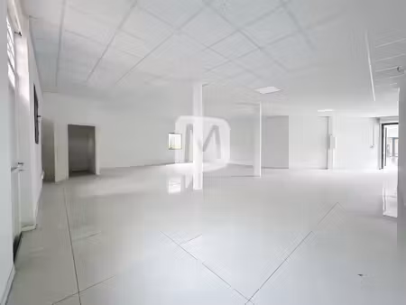 dpt (guyane)   à louer cayenne local de 139 m² dans la zone collery