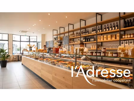 vente locaux professionnels 123 m² à maisons-laffitte (78600)  250 000 €