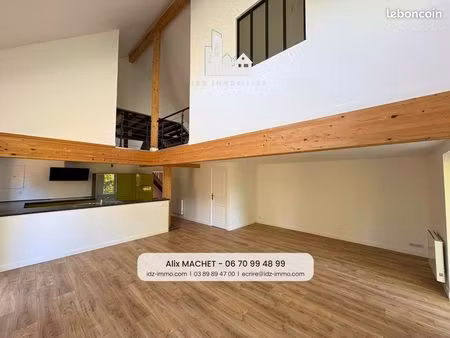 maison 9 pièces 181 m²