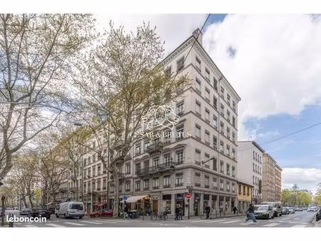 appartement 3 pièces 83 m²