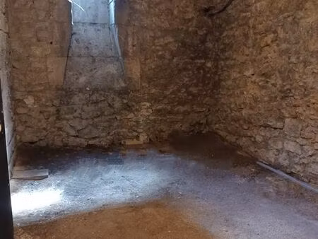 à vendre – cave saine de 14 4 m² en centre-ville proche gare
