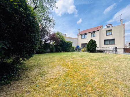 ** bagnolet limite paris **