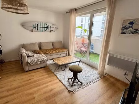 appartement lyon 7 - 71m2 - 2 chambres  balcon  parking