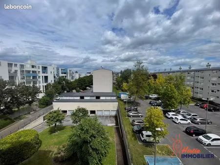 appartement 3 pièces 69 m²