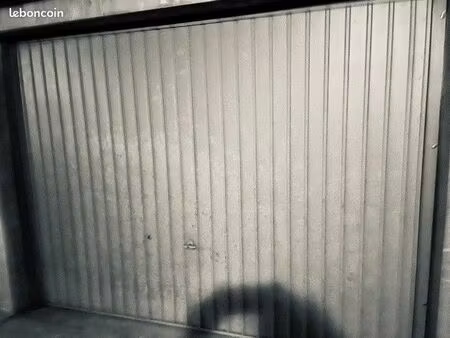 garage fermé et sécurisé