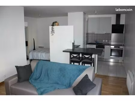 t1 meublé 36m² avec terrasse et parking – proche rennes
