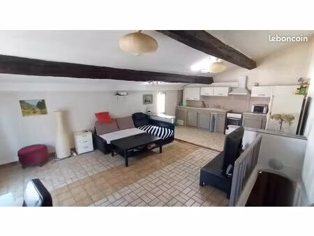maison de ville proche mèze et pézenas (total 102m2)   70m2 carrez + garage 32m2