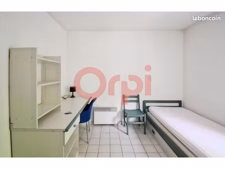 studio 1 pièce 20 m²