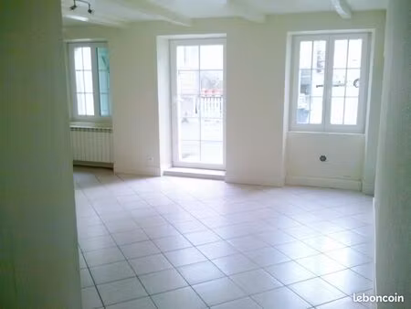 maison de ville ss jardin 2 chbrs 78m²