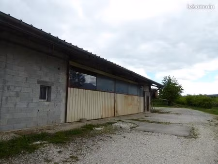 location hangar entrepôt