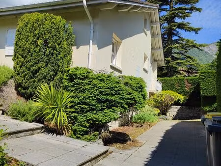 loue villa meublée à st ismier 38330