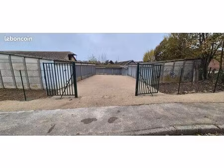 garage 15m² _ vendeuvre sur barse