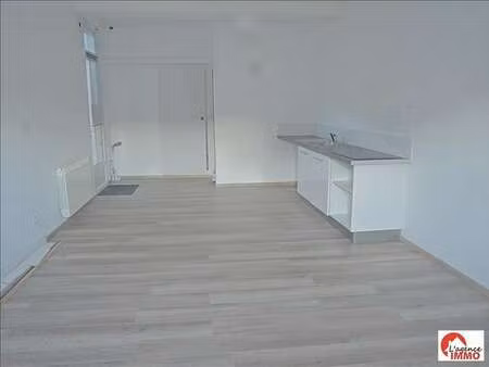 location appartement 2 pièces à bouaye (44830) : à louer 2 pièces / 37m² bouaye