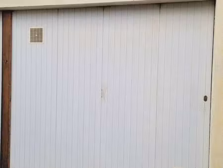 location garage box et parking à talmont-saint-hilaire (85440) : à louer / talmont-saint-h