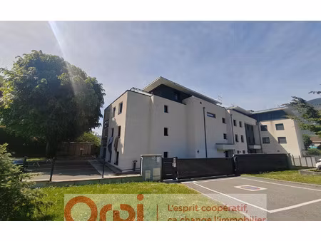 appartement saint-égrève 85.6 m² t-4 à vendre  385 000 €