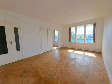location appartement 4 pièces à nantes bellevue (44000) : à louer 4 pièces / 74m² nantes b