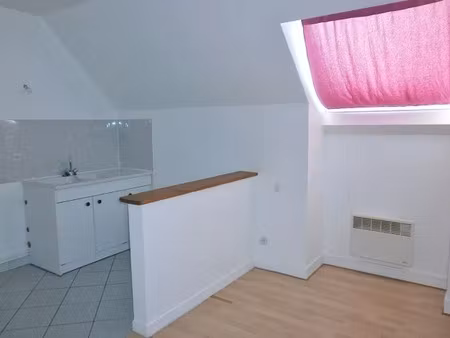 location appartement 3 pièces 51 m² à villemandeur (45700)  540 €