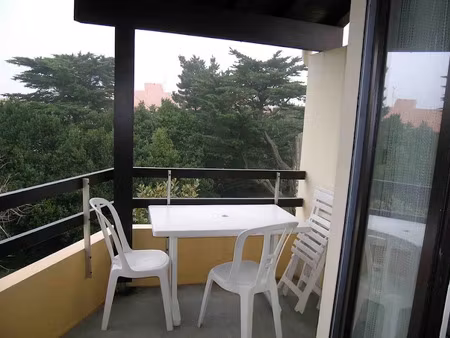 location meublée appartement 2 pièces 33 m² à anglet (64600)  650 €