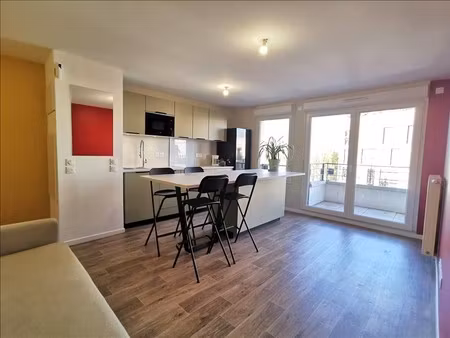 appartement - 4ème étage - 42 m2 - 2 pièces - meublé