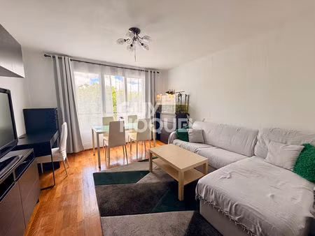 appartement 3 pièces meublé à louer à décines charpieu - quartier berthaudière