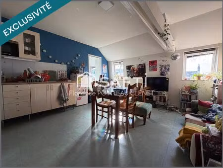 duplex de charme au coeur d'un immeuble ancien à angers.