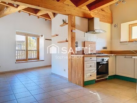 duplex t4 au centre de guillestre - posez vos meubles!