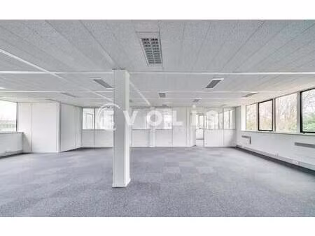 location bureaux 186 m² à 920 m²