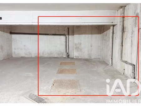 vente parking undefined m²