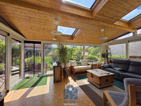 maison 6 pièces avec garage  terrasses et jardin paysager