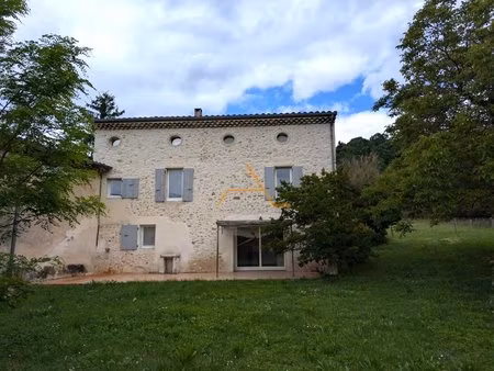 maison en pierre