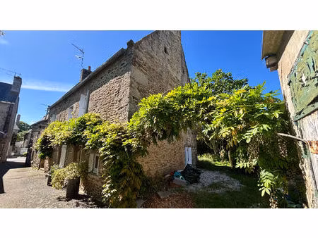 maison dinan environ 84 m²