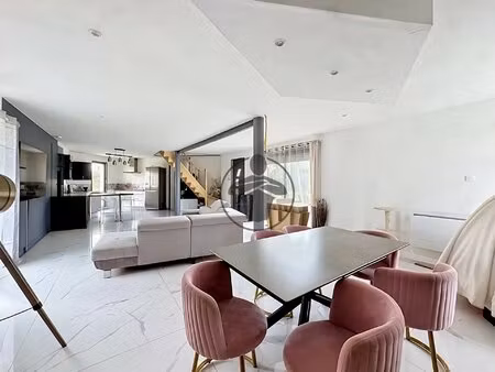 maison etreillers