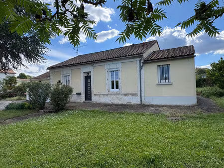 vente maison 5 pièces 129 m² magnac-sur-touvre (16600)