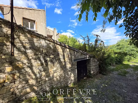 maison de village 3 chambres a renover avec cave et remises