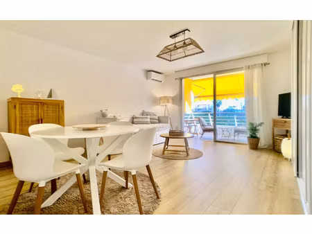 location appartement  34.87 m² t-1 à vallauris  900 €