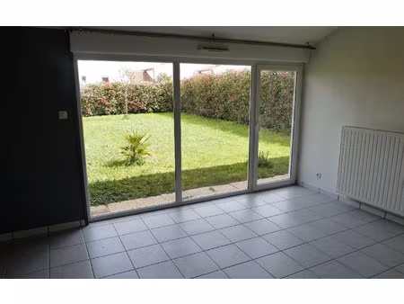 location maison  m² t-4 à poitiers  866 €