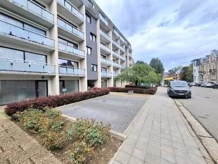 heusy - commerce