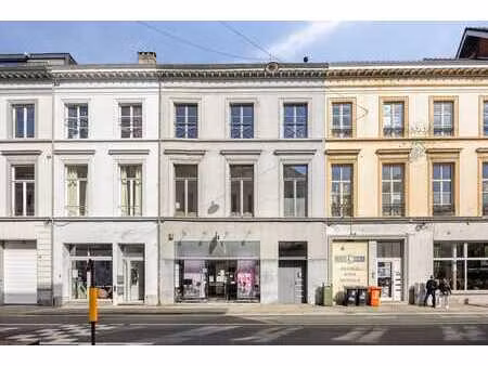 propriété commerciale (126 m²) à vendre dans un emplacement