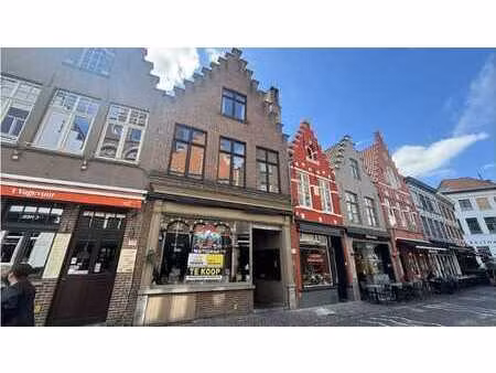 horecapand met woonst in gouden driehoek te koop in brugge