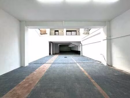 parking - sécurisé - petite copro