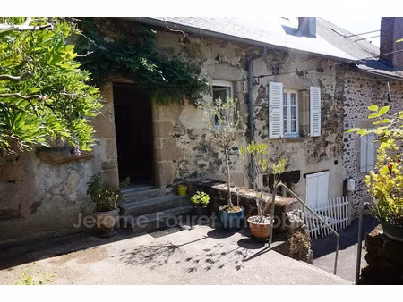 location maison 3 pièces 41 m² à chamboulive (19450)  420 €
