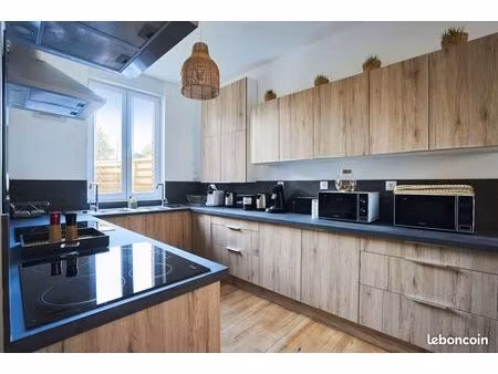 immeuble 12 pièces 228 m²