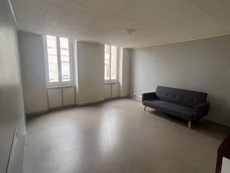 appartement de 70m2 à louer à cazeres
