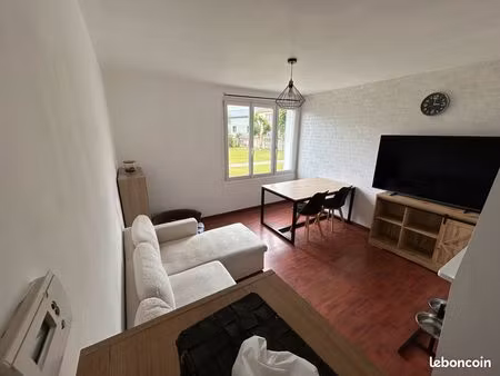 f3 traversant 54m² - reims barthou - parking et cave
