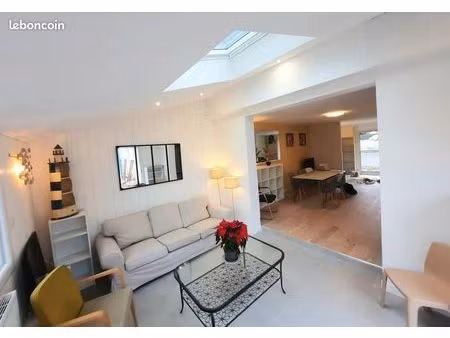 chambre 1 pièce 162 m²