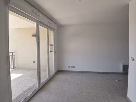 appartement type 1 - le beausset 83330